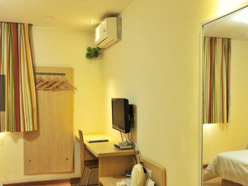 7 Days Inn Chengdu East Railway Station West Squar Εξωτερικό φωτογραφία